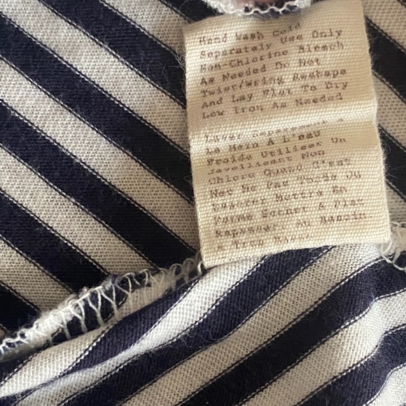 Anthropologie Little Yellow Button Top Flower Sz S - Picture 9 of 11